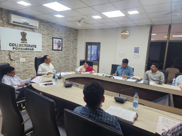 જિલ્લા જળ અને સ્વચ્છતા સમિતિની 61 મી બેઠક યોજાઈ.