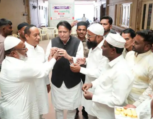 સિદ્ધપુરમાં ઈદની ઉજવણી સાથે સૌહાર્દનો સંદેશ