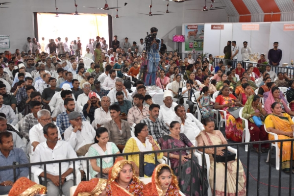 કેબિનેટ મંત્રી અર્જુન મોઢવાડિયાની ઉપસ્થિતિમાં પોરબંદરમાં મિલેટ મહોત્સવ કાર્યક્રમ યોજાયો.