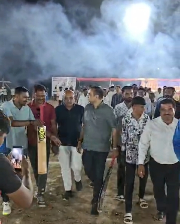 જામ્યો ક્રિકેટનો રંગ સુત્રાપાડા ના આંગણે