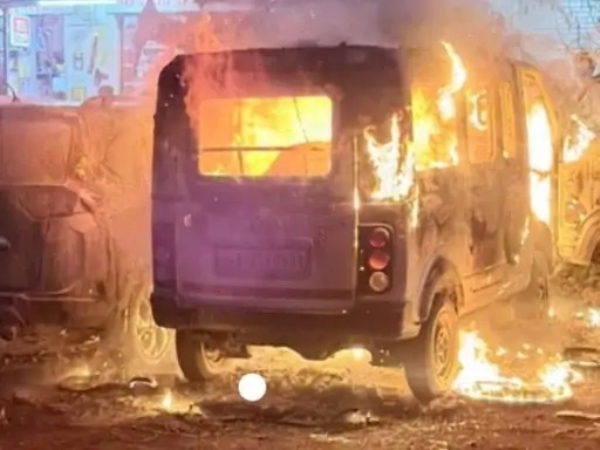 ગાડીમાં આગ