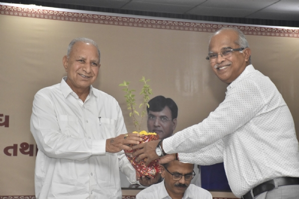 મહાનગરપાલિકા વિસ્તારમાં થનાર 158.44 કરોડના ખર્ચે વોટર સપ્લાય પ્રોજેક્ટનું ખાતમુહૂર્ત.