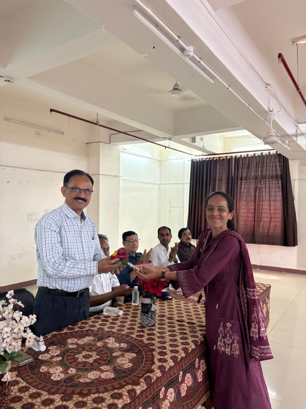 રેડક્રોસ દ્વારા હેલ્થકેર એટેન્ડન્ટ કોર્ષ શરૂ કરાયો.