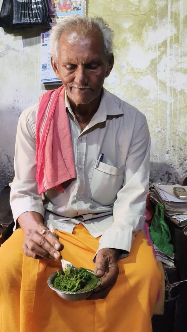 સોમનાથ પ્રભાસ પાટણ માં ચૈત્રી નવરાત્રીમાં આસ્થા અને આરોગ્યના સંગમસમાં લીમડાના પાન