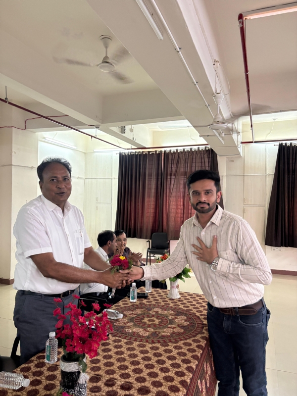 રેડક્રોસ દ્વારા હેલ્થકેર એટેન્ડન્ટ કોર્ષ શરૂ કરાયો.