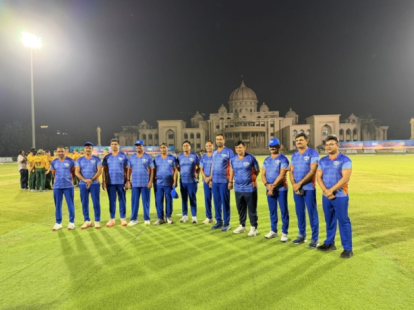 અમદાવાદના SGVP ગુરૂકુળ ખાતે ગુજરાત - ઓસ્ટ્રેલિયા ફ્રેન્ડલી ક્રિકેટ મેચ યોજાઈ