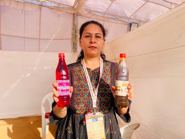 ઘરેથી બનાવેલી વસ્તુઓથી આત્મનિર્ભર બની કેસરબેન સાવનાની ઘરેથી બનાવેલી વસ્તુઓથી આત્મનિર્ભર બની કેસરબેન સાવનાની