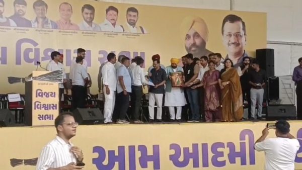 અમરેલીમાં આપનું વિજય વિશ્વાસ સંમેલન: જનમેદનીએ બતાવ્યો બદલાવનો સંકેત અમરેલીમાં આપનું વિજય વિશ્વાસ સંમેલન: જનમેદનીએ બતાવ્યો બદલાવનો સંકેત