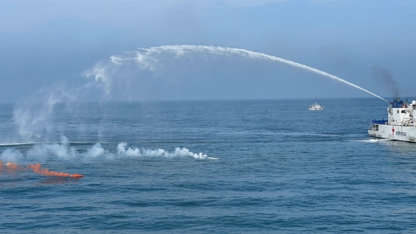 પોરબંદર કોસ્ટગાર્ડ દ્વારા સર્ચ અને રેસ્ક્યુ કવાયત હાથ ધરાઈ.