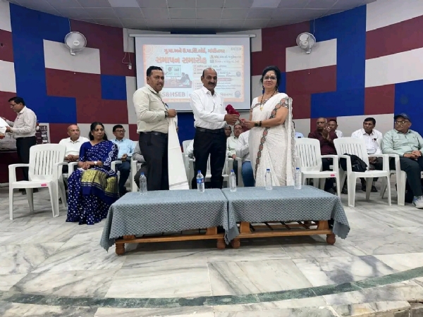 વિસનગરમાં એસ.એસ.સી. અંગ્રેજી મૂલ્યાંકન કેન્દ્રનો સમાપન સમારોહ યોજાયો વિસનગરમાં એસ.એસ.સી. અંગ્રેજી મૂલ્યાંકન કેન્દ્રનો સમાપન સમારોહ યોજાયો