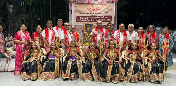 અંકલેશ્વર ખોડલધામ સમિતિ દ્વારા ચૈત્ર સુદ આઠમના પાવન પર્વે મહાપ્રસાદનું ભવ્ય આયોજન