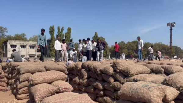 ભાવનગર માર્કેટિંગ યાર્ડ 31 માર્ચ સુધી બંધ, 1 એપ્રિલથી ફરી શરૂ થશે.