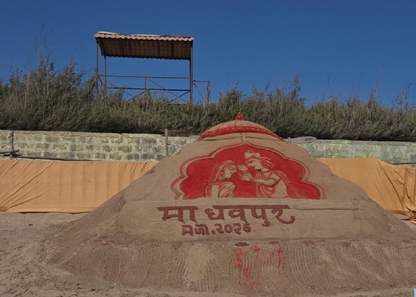 માધવપુર મેળામાં રેતશિલ્પકારોએ બનાવેલ રેતશિલ્પો લોકોમાં ઉત્સાહનો રંગ ઉમેરશે.