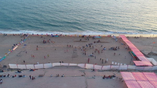 માધવપુર ઘેડ મેળામાં બીચ સ્પોર્ટ્સ ફેસ્ટિવલની તડામાર તૈયારીઓ. માધવપુર ઘેડ મેળામાં બીચ સ્પોર્ટ્સ ફેસ્ટિવલની તડામાર તૈયારીઓ.