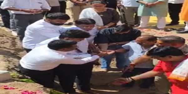 પાટણ શહેરમાં કાયદો અને વ્યવસ્થાની સ્થિતિ વધુ મજબૂત બનાવવા રાણકીવાવ પાસે નવી પોલીસ ચોકીનું ભૂમિપૂજન