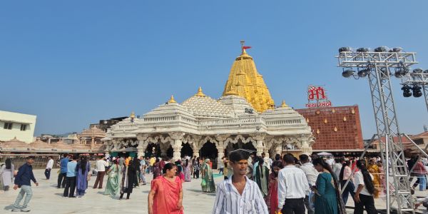 નામદાર કોર્ટે દ્વારા દાંતા મહારાજાની અંબાજી મંદિર ટ્રસ્ટના વહીવટ અને હક માટે કરાયેલ અરજી, નામંજૂર કરી ફગાવી દેવામાં આવી*