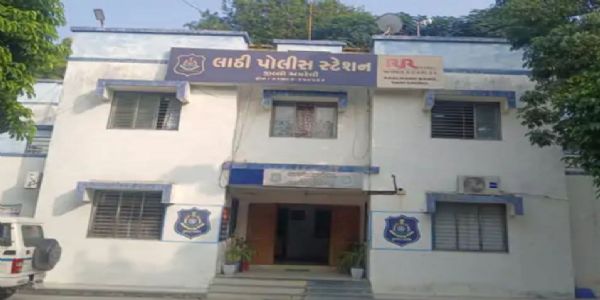 લાઠી તાલુકાના જરખીયા ગામે તસ્કરોએ તરખાટ મચાવ્યો, મકાનમાંથી રૂ.1.66 લાખની મત્તાની ચોરી