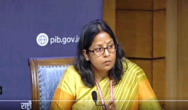 પત્રકાર પરિષદમાં પેટ્રોલિયમ અને કુદરતી ગેસ મંત્રાલયના સંયુક્ત સચિવ સુજાતા શર્મા