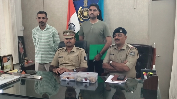 શીશલી ગામે થયેલ ઘરફોડ ચોરીમાં 100% મુદામાલ રિકવરી કરતી પોરબંદર પોલીસ.