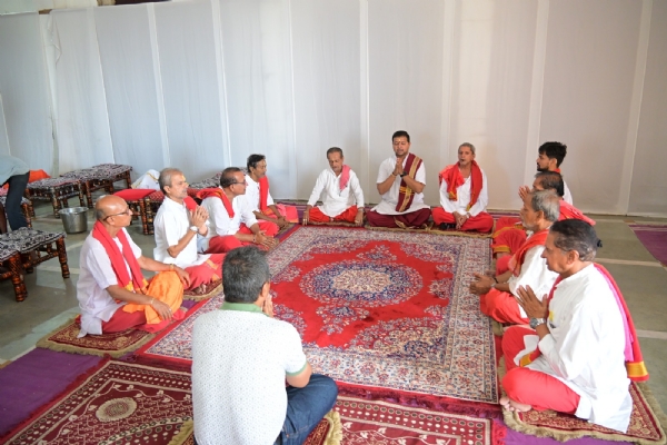 સોમનાથ ટ્રસ્ટના માન.ટ્રસ્ટી અને ગુજરાત રાજ્યના પૂર્વ ચીફ સેક્રેટરી પ્રવિણભાઇ ક. લહેરી સોમનાથ ટ્રસ્ટના માન.ટ્રસ્ટી અને ગુજરાત રાજ્યના પૂર્વ ચીફ સેક્રેટરી પ્રવિણભાઇ ક. લહેરી