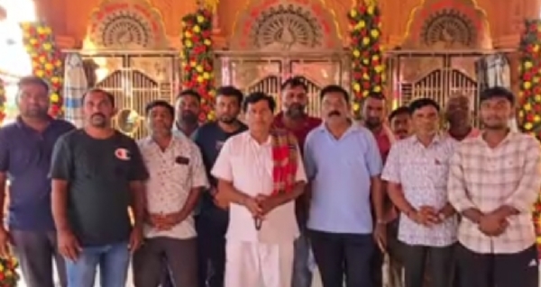 વડલી ત્રિમંદિર ધામમાં દેવોના શિખરો અને મૂર્તિઓની પ્રાણપ્રતિષ્ઠા મહોત્સવનું ભવ્ય આયોજન. વડલી ત્રિમંદિર ધામમાં દેવોના શિખરો અને મૂર્તિઓની પ્રાણપ્રતિષ્ઠા મહોત્સવનું ભવ્ય આયોજન.