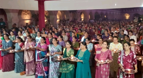 ચૈત્રી નવરાત્રિમાં ઊંઝા ખાતે ઉમિયા માતાજીના દર્શન માટે ભક્તોની ભારે ભીડ, અષ્ટમીએ મહાઆરતીનો ભવ્ય આયોજન