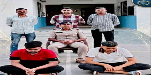 જાફરાબાદ પોલીસની મોટી કાર્યવાહી: ફ્રોડ કેસના બે ફરાર આરોપી રાજસ્થાનથી ઝડપાયા