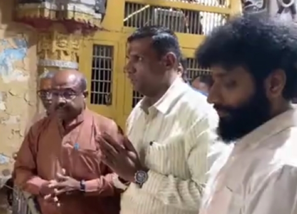 સિદ્ધપુર પોલીસ ઇન્સ્પેક્ટર જે.બી. આચાર્યની બદલી નિમિત્તે વિદાય સન્માન કાર્યક્રમનું આયોજન કરવામાં આવ્યું.