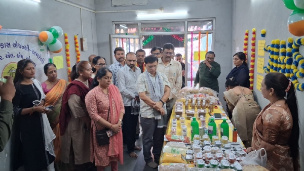 સાવરકુંડલામાં “ગ્રામહાટ”નું અનાવરણ: ગ્રામિણ બહેનોને આત્મનિર્ભર બનાવવાનો અનોખો પ્રયાસ