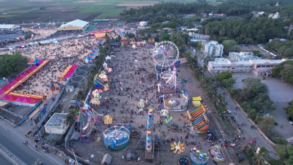 માધવપુર ઘેડના મેળામાં મોટી સંખ્યામાં લોકો ઉમટી પડયા.