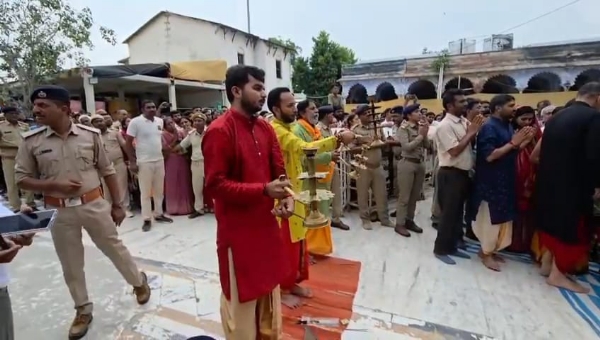 બેચરાજીમાં ચૈત્રી પૂનમ મેળા માટે ભવ્ય તૈયારીઓ, લાખો ભક્તોની આવકની શક્યતા બેચરાજીમાં ચૈત્રી પૂનમ મેળા માટે ભવ્ય તૈયારીઓ, લાખો ભક્તોની આવકની શક્યતા