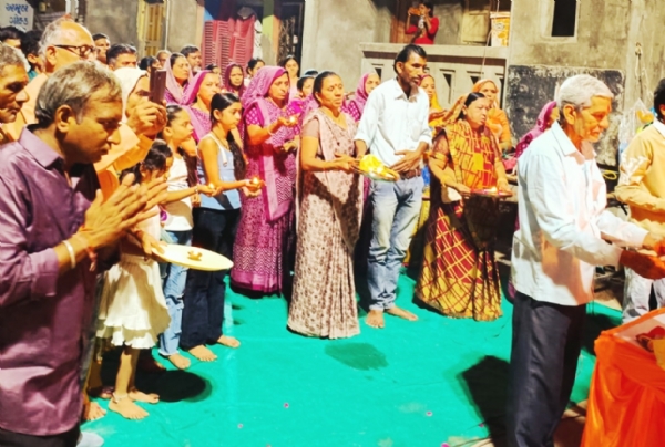 ભરૂચમાં સ્વાધ્યાય પરિવારે માતૃ-પિતૃ પૂજન ઉત્સવનું.આયોજન કર્યું