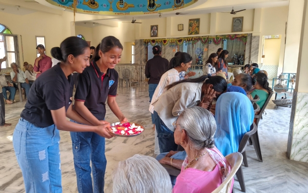 વૃધ્ધાશ્રમ