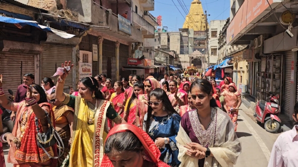 AMBAJI JIN MATA NI SHIBHAYATRA NIKLI