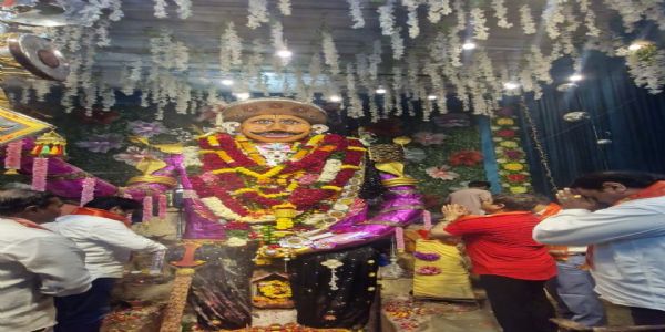 ગીર સોમનાથ જિલ્લામાં વેરાવળ ખાતે આવેલ કાલભૈરવની પ્રતિમાના દર્શન નો લાભ લીધો