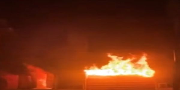 સુરતમાં રાત્રિ દરમિયાન બે કારખાનાઓમાં આગ, કરોડોનું નુકસાન ટળ્યું પરંતુ મશીનરી બળી