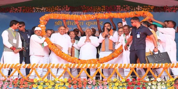 બિહારના રાજકારણમાં શિખર પુરુષ નીતિશ કુમારની સફર