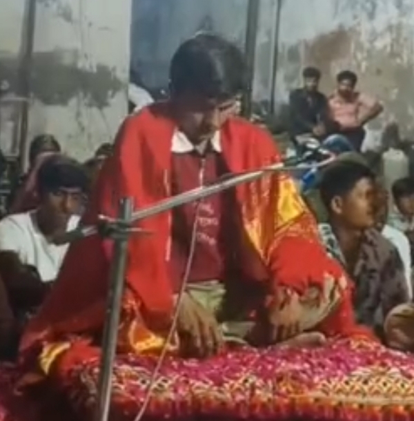 ચૈત્ર માસ નિમિત્તે પાટણ તાલુકાના ચંદ્રુમાણા ગામે સિકોતર માતાના મંદિરે રમેલનું ભવ્ય આયોજન ચૈત્ર માસ નિમિત્તે પાટણ તાલુકાના ચંદ્રુમાણા ગામે સિકોતર માતાના મંદિરે રમેલનું ભવ્ય આયોજન