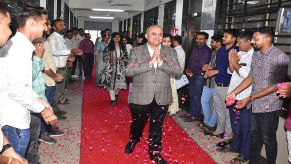 કલેકટર નિવૃત થયા