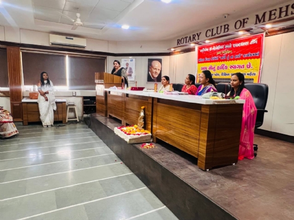 ત્રણ વર્ષથી મહિલાશક્તિને પ્રેરણા આપતું અનોખું સન્માન: મહેસાણામાં 61 આત્મનિર્ભર બહેનોનો ગૌરવવંતો અવસર