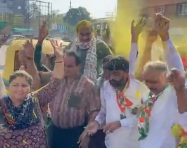 પાટણમાં હર્ષોલ્લાસભેર હોળી-ધુળેટી ઉજવણી