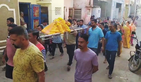 જંબુસર પાંજરાપોળ પટેલ ખડકીમાં ધુળેટી પર્વની અનોખી રીતે ઉજવણી