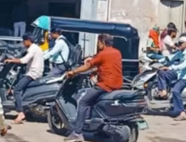 પાટણના જૂનાગંજ બજારમાં પ્રતિબંધ છતાં ભારે વાહનો, ટ્રાફિક જામથી હાલાકી