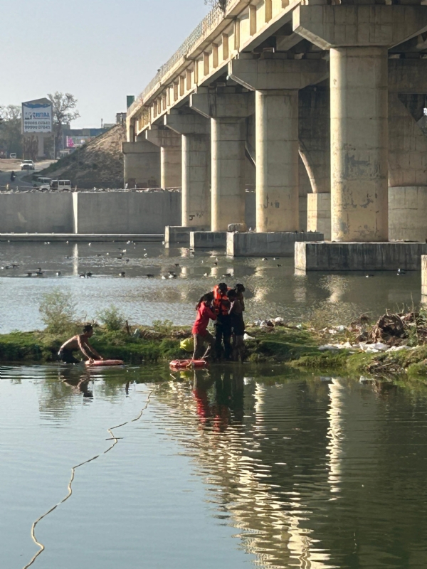 ગાંધીનગર ફાયર બ્રિગેડની જાંબાઝી