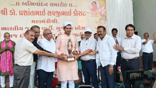 અંકલેશ્વર ખાતે ડો. પ્રશાંત કોરાટનો ભવ્ય અભિવાદન સમારોહ યોજાયો