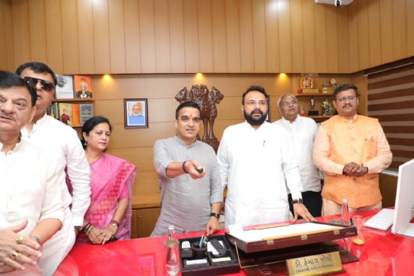 “એમપી ઓફિસ ઈ-પોર્ટલ” લોન્ચ