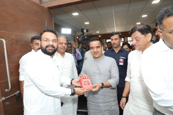 “એમપી ઓફિસ ઈ-પોર્ટલ” લોન્ચ