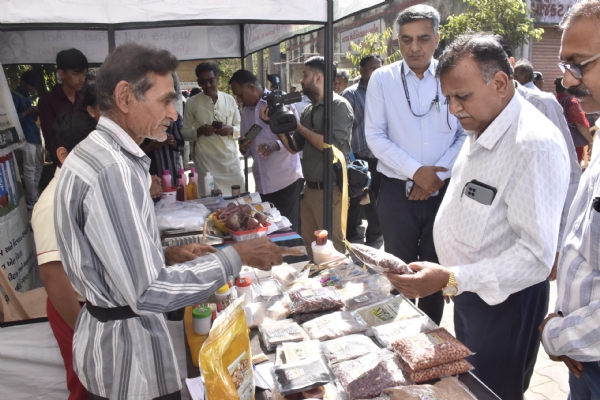 પ્રાકૃતિક કૃષિ જમીનનું આરોગ્ય સુધારવાની સાથે જન આરોગ્ય પણ