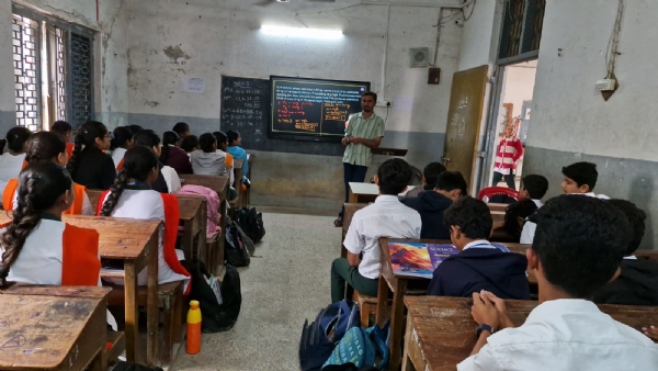 મહાનગરપાલિકા દ્વારા 10.45 કરોડના ખર્ચે એમ.ઈ.એમ. સ્કૂલનું આધુનિક નવનિર્માણ કરાશે.