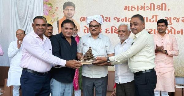 અંકલેશ્વર ખાતે ડો. પ્રશાંત કોરાટનો ભવ્ય અભિવાદન સમારોહ યોજાયો